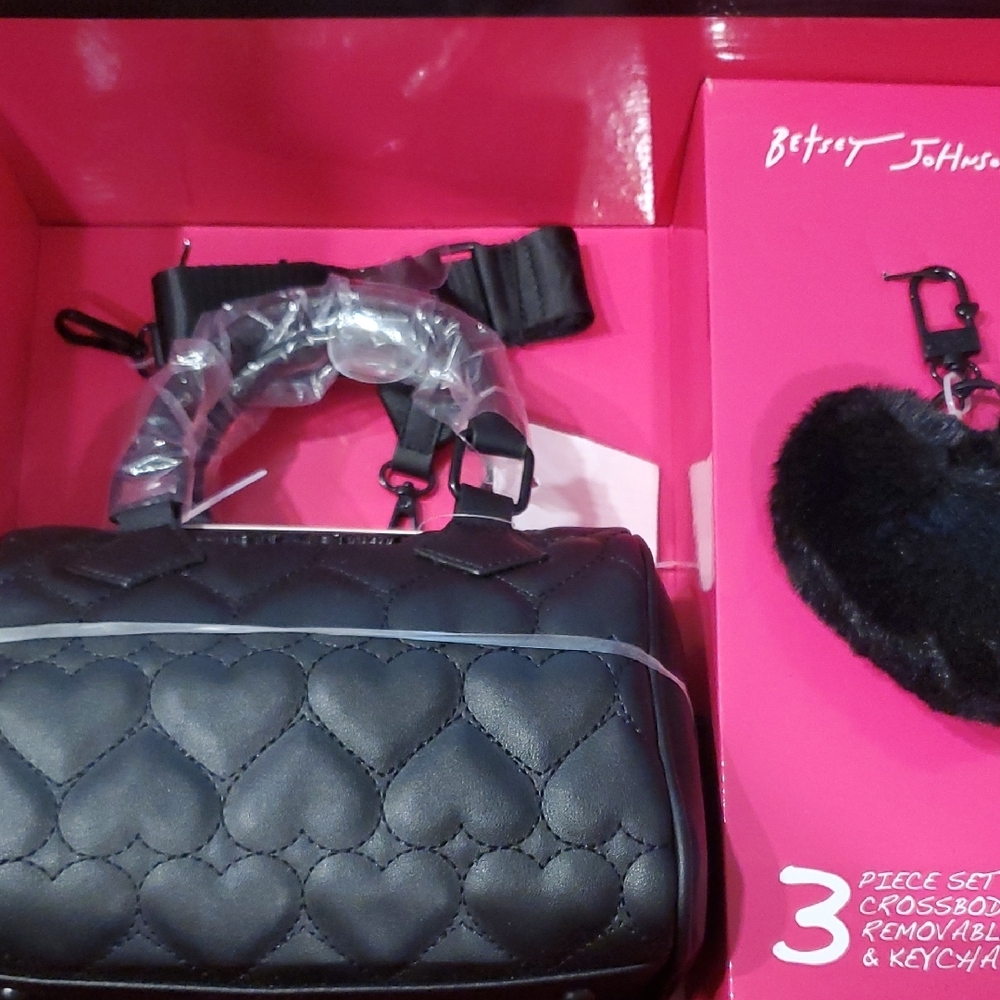 Betsey Johnson Black Quilted Crossbody Set